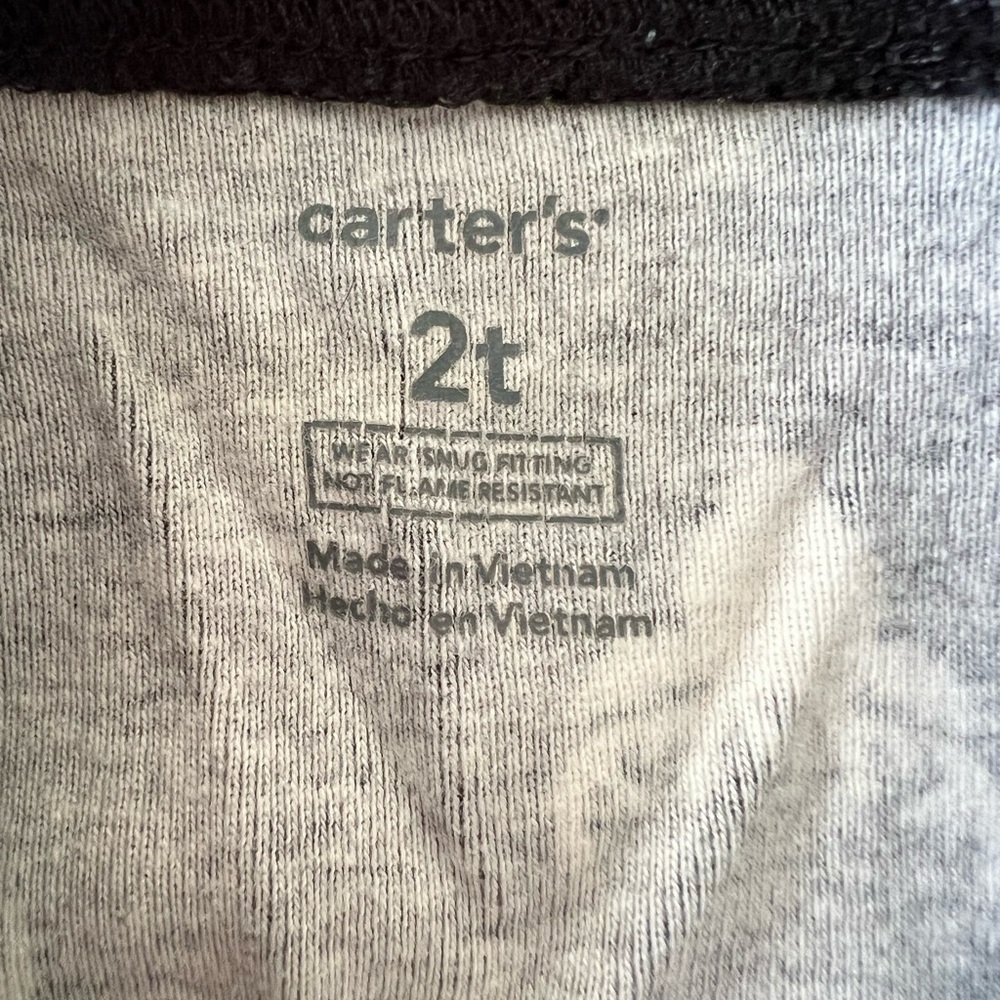 Carter’s Pajama Set - Picture 2 of 2